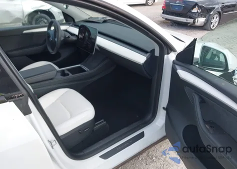 2023 Tesla Model Y Awd/Performance Dual Motor All-Wheel Drive z USA, uszkodzony, nr VIN 7SAYGDEF0PF743789